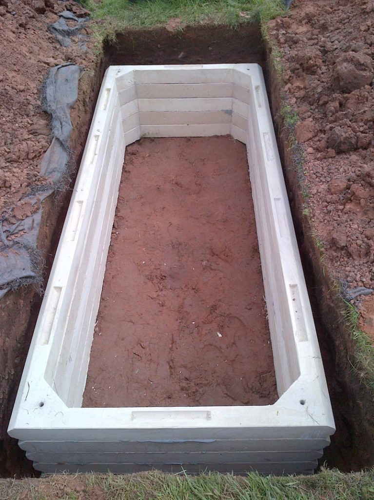 100mm shallow grave ring sets installed in the grave